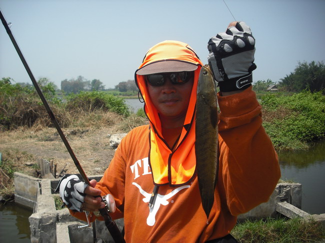 หล่อแบบหลวงพี่ .......................  :laughing: :laughing: :laughing: