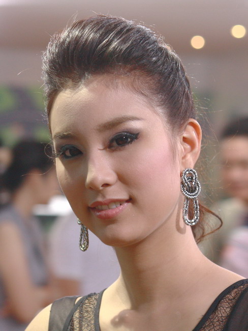 เชิญน้าตุ๊กต่อเลยครับ ......................... ฝากน้าด้งเข้าไปที่กระทู้นี้ด้วย  :cheer: :cheer: :ch