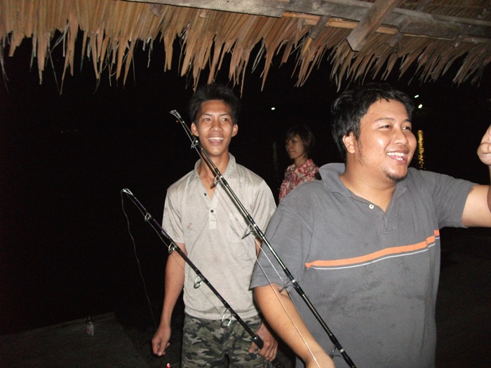 
 :grin: :grin: :grin:  เจ้าของวันเกิดโวยวายอะไร  :