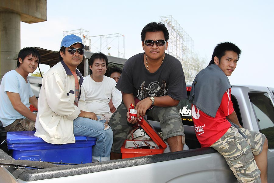 หล่อๆกันทั้งน้านเลย  :cool: :cool: