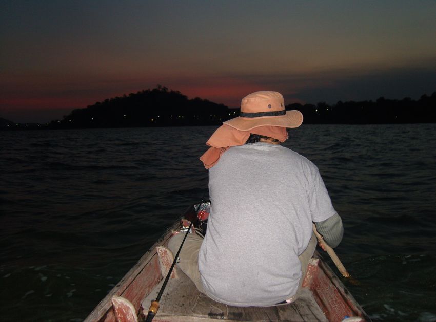 ช่วยกันจ้ำครับ จะได้ถึงฝั่งเร็วๆครับ

 :smile: :smile: :smile: :smile: