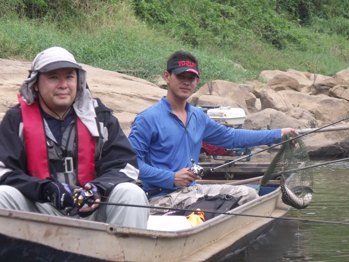 เรือน้าอาร์มก็ได้ชะโดมาสองหน่วย
 :laughing: :grin: