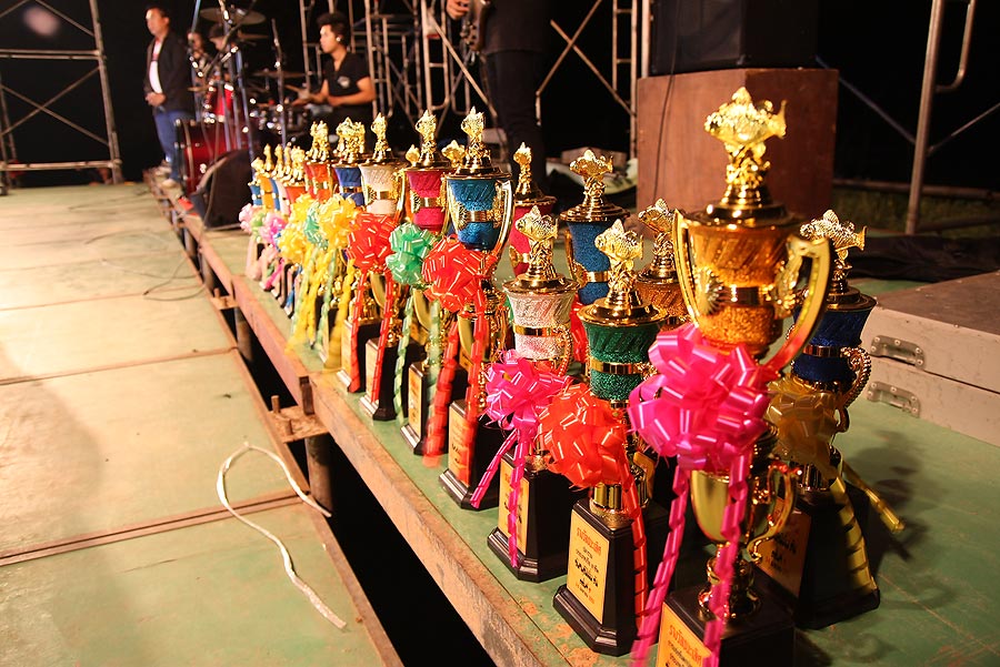 สวัสดีครับน้า vigo2010 :cheer:

------------------------------------------------------------------