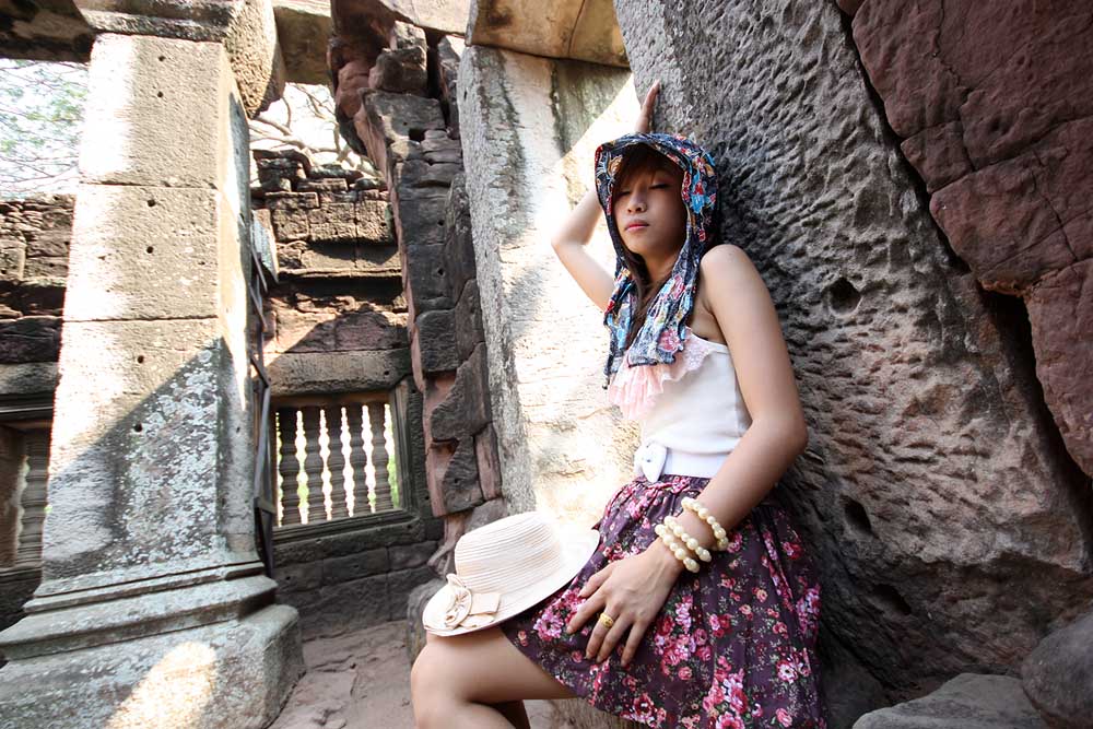 ทักทายน้าหมอ น้าเด็กสามพรานและน้างูอีกรอบเด้อจ๊ะ
 :kiss:
อ่ะ..สงสัยโดนโทรปลุกแต่เช้าพอมาถึงก็ง่วงไ