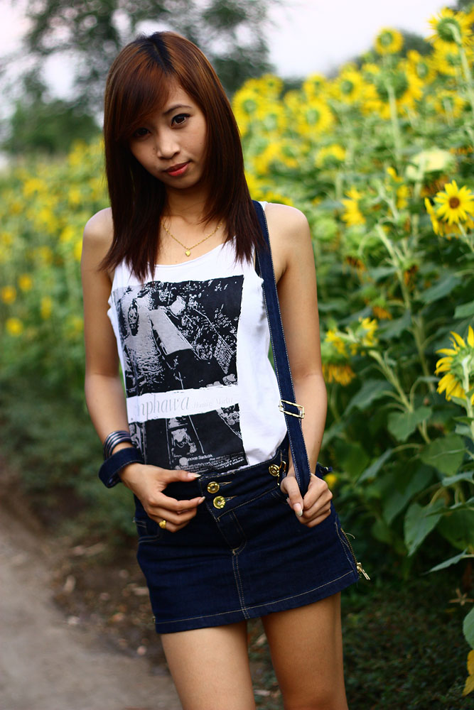 วันหลังเราจะมาเก็บภาพกันใหม่ หากดอกไม้ยังไม่โรย
 :cool: