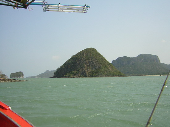 ........... เกาะนมสาววววววว........
 :cheer: :cheer: :cheer: :cheer: 