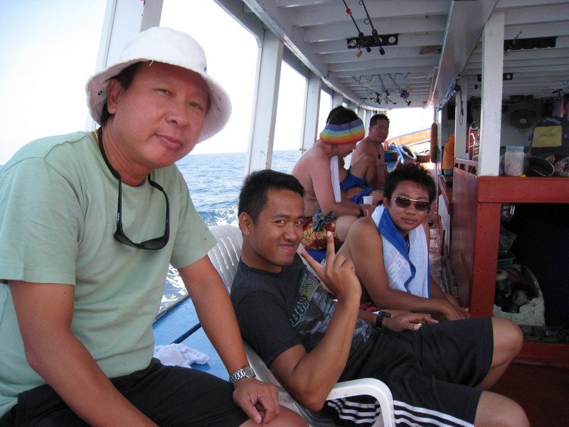 บรรยากาศผ่อนคลายระหว่างเดินทางกลับ 