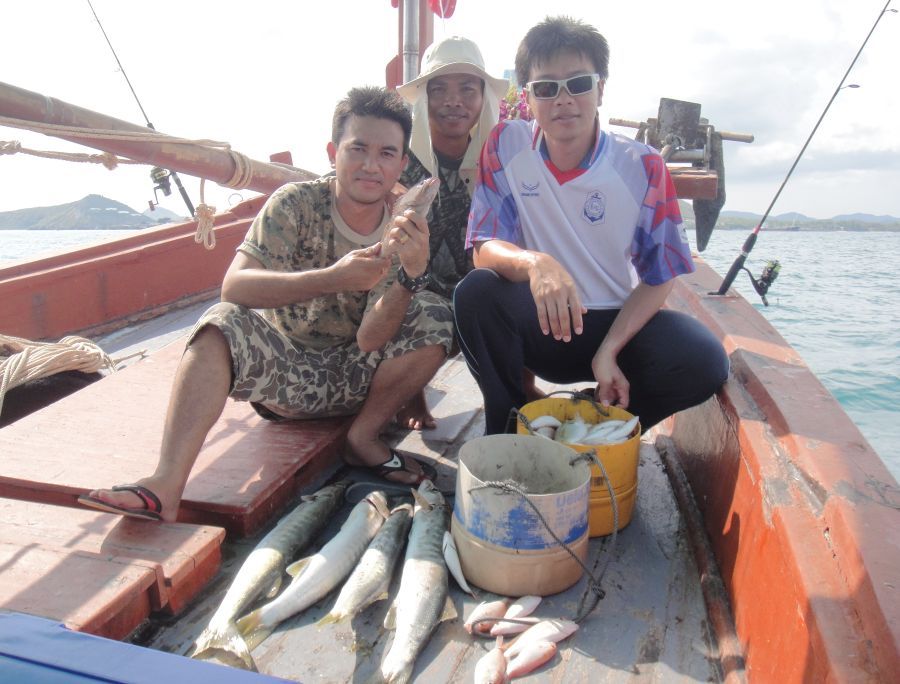 สุดท้ายท้ายสุดแล้วครับ
ขอบคุณน้าๆทุกท่านนะครับที่เข้ามาชมและร่วมโหวตให้

ขอลาด้วยรูปนี้แล้วกันนะค