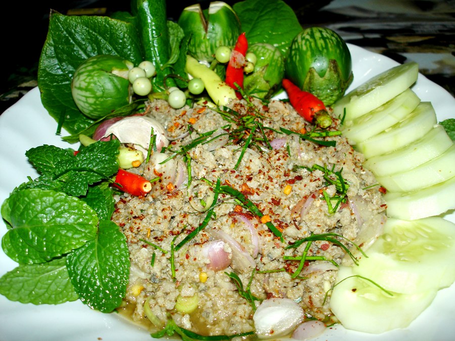 ลาบปลาแบบแซบๆจ้า   :grin: :umh: