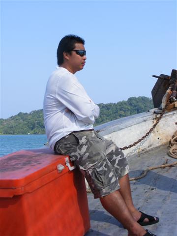 น้า บอล   เก๊กหล่อ  :laughing: :laughing: :laughing: