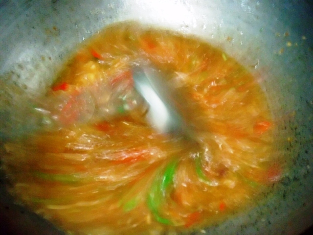 ปรุงเครื่องเสร็จ คนไปถ่ายไป มานจะช