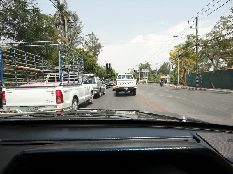 [q][i]อ้างถึง: ...c-4... posted: 26-04-2553, 09:31:32[/i]

+++++..................................