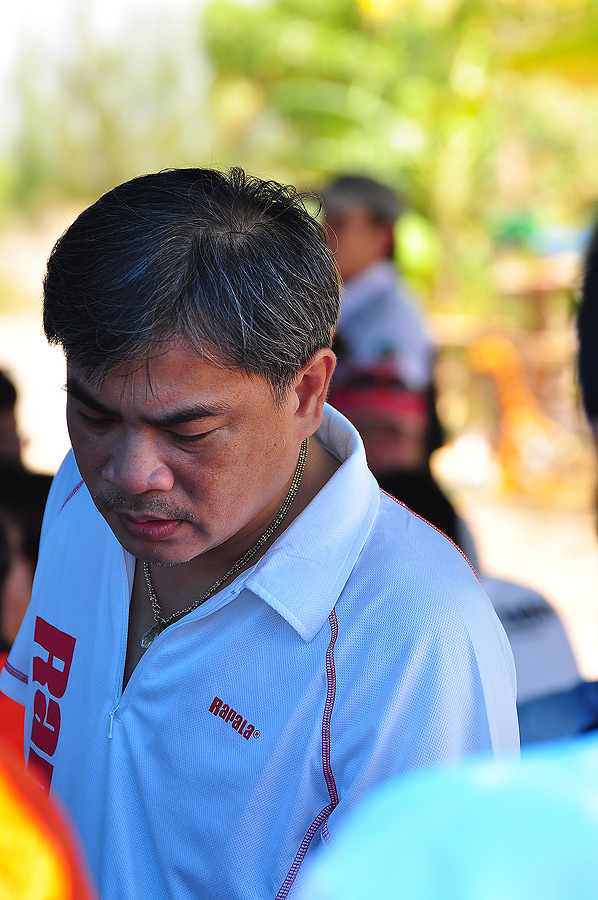 พี่ตุ้ยวันนี้ก็มาช่วยงานแบบเต็มที