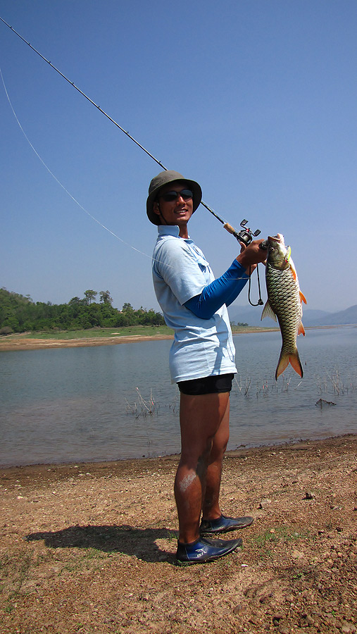 
  เอาอีก....ปลาตัวนี้..ใหญ่สุดทำลายสถิ