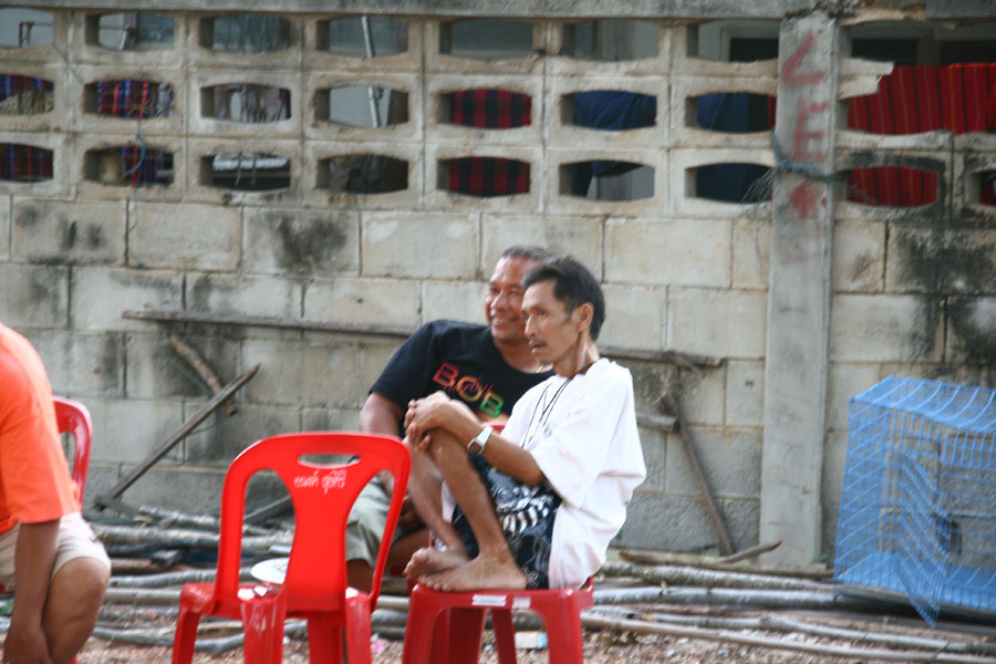 2 ไต๋ช่องแสมสาร ไต๋เรืองและไต๋ทาน

ปัจจุบันไต๋ทานไม่สามารถนำเรือพาพวกเราออกตกปลาได้แล้ว แม้ร่างกาย