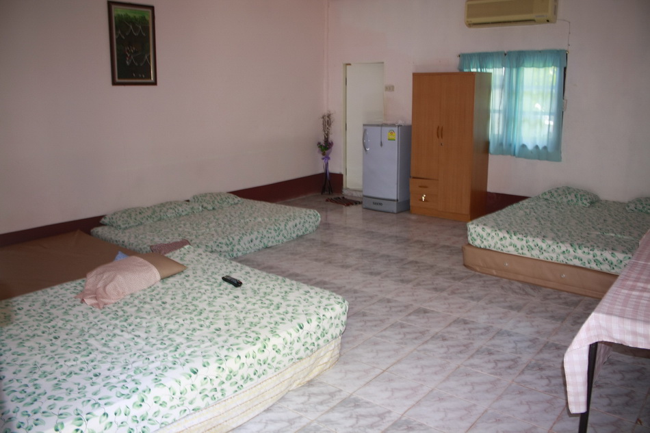ห้องใหญ่ พร้อม สำหรับ สมาชิกที่มาเป็นกลุ่มใหญ่  :cheer: :cheer: :cheer: :cheer: