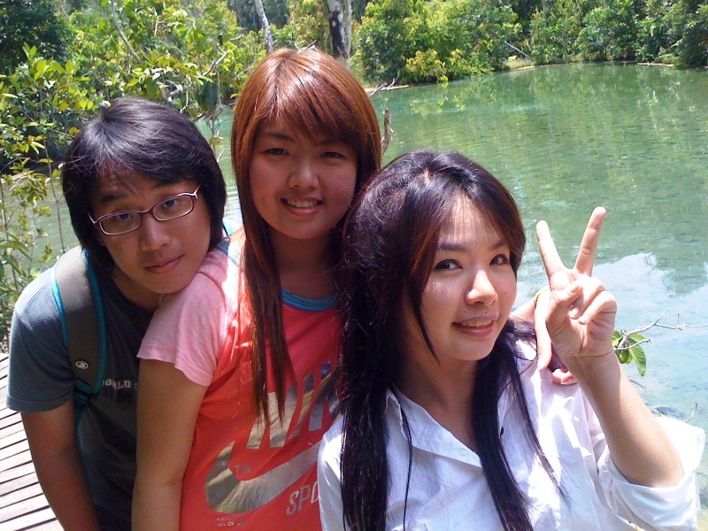 ไปป่าใส่เสื้อเชิ๊ท บ้าได้ใจ  :laughing: :laughing: :laughing: