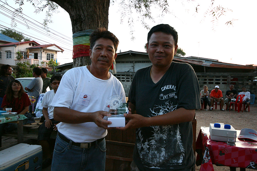 
สวัสดีครับ  อาปู๋

ขอบคุณครับ ที่ส่งทีมเก๋าลูกปู๋ ร่วมการแข่งขัน

ยินดีกับรางวัลที่ได้รับด้วยน