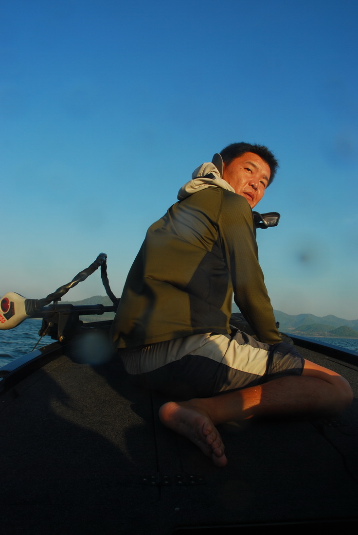 เนวิเกเตอร์ ......................... พร้อม   :laughing:

ดู