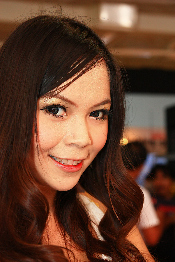 ส่งสายตาให้กัน ปิ๊ง ๆ ๆ  :smile: