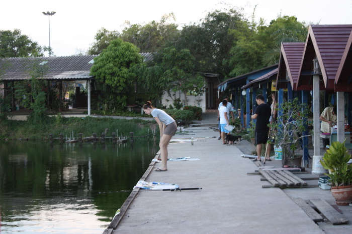 หึหึ  ตรูว่าแล้วเชียวต้องมีอารายแน