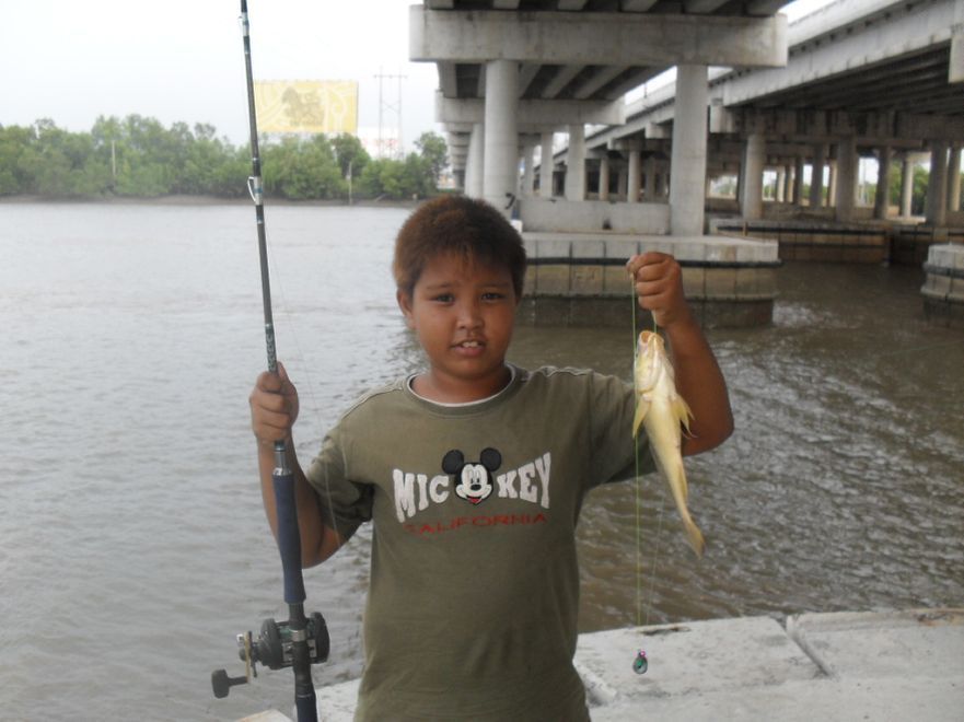 น้องต้นได้หางกิ้วมา 1 ตัว :cheer: :cheer: :cheer: :cheer: