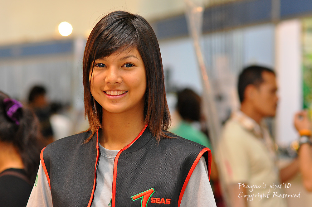 มีความสุขมากๆๆๆๆทั้งปีนะครับ   :blush: ( ยืมรูปนัาเยาว์มา )  :cheer: