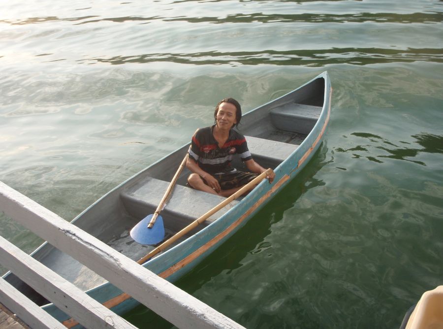 เปลี่ยนแนวมาพายเรือเล่นบ้างดีกว่าครับ  :cheer: :cheer: :cheer: :cheer: :cheer: :cheer: :cheer: :grin