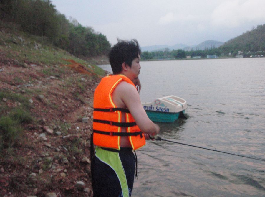มีกัดเหมือนกันนะเนี่ย   :cheer: :cheer: :cheer: :cheer: :cheer: :cheer: :grin: