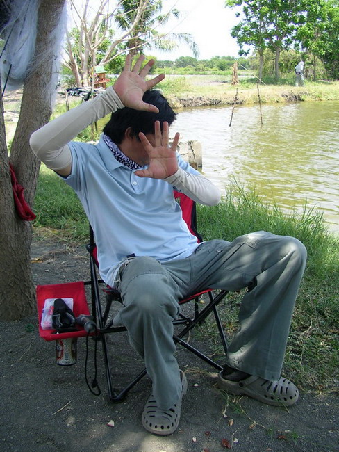 พี่ตุ๊กปลาช่อนอยู่ไหน...........................อิอิอิ  :cool: :cool: :cool: :cool: