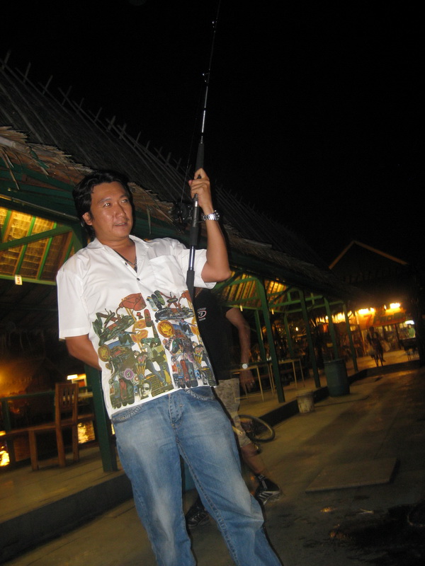 

  :grin:  เริ่มชินแล้ว ....  ลองเล่นมือเดีย