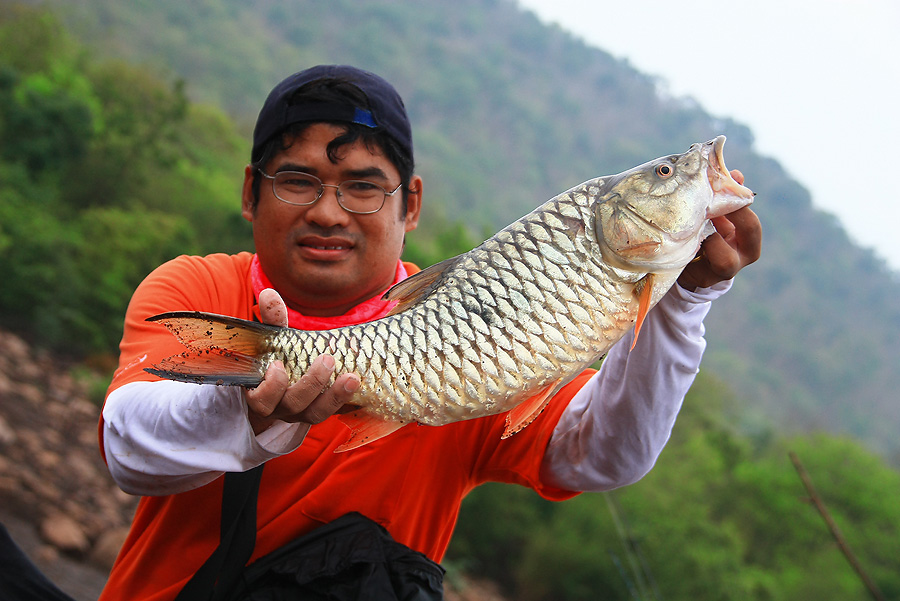 หมั่นใส้นะ....ถ่ายไปก้อหมั่นใส้ไป
คน