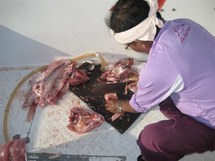  :grin: เนื้อปลาสดๆ น่ากินมากๆ ครับ...