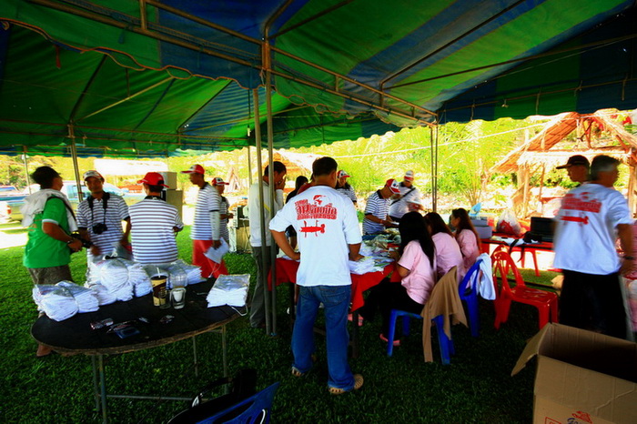 บริเวณที่จัดงานคร้าบ มีสมาชิก จากสุขโขทีม มาถึงแล้วเหมือนกัน  :grin: :grin: :grin: 