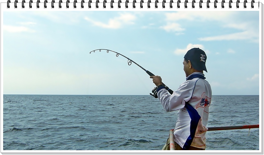 มีเสียงดังขึ้นท้ายเรือ...............เร็ววววววววว...เกิดรัยขึ้น   :spineyes: