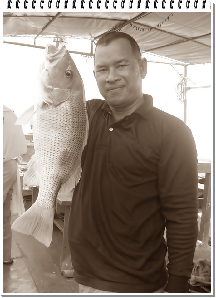 ภาพนี้จัดให้ไต๋เรืองโดยเพราะ.................หล่อมัย :grin: :grin: :grin: :grin: