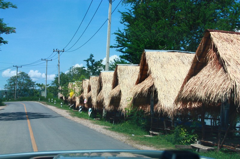                                              อุ๊ยทางเข้ามีร้านอาหารให้ป๋มมาวววววววววด้วย จัดแบบคันทร