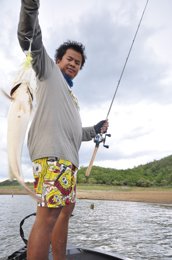 ว่าแต่พี่โปรไปทำผมทรงนี้ท่ไหนมาค่ะ.........เกาหลีจริงค่ะ :laughing: :laughing: :laughing: