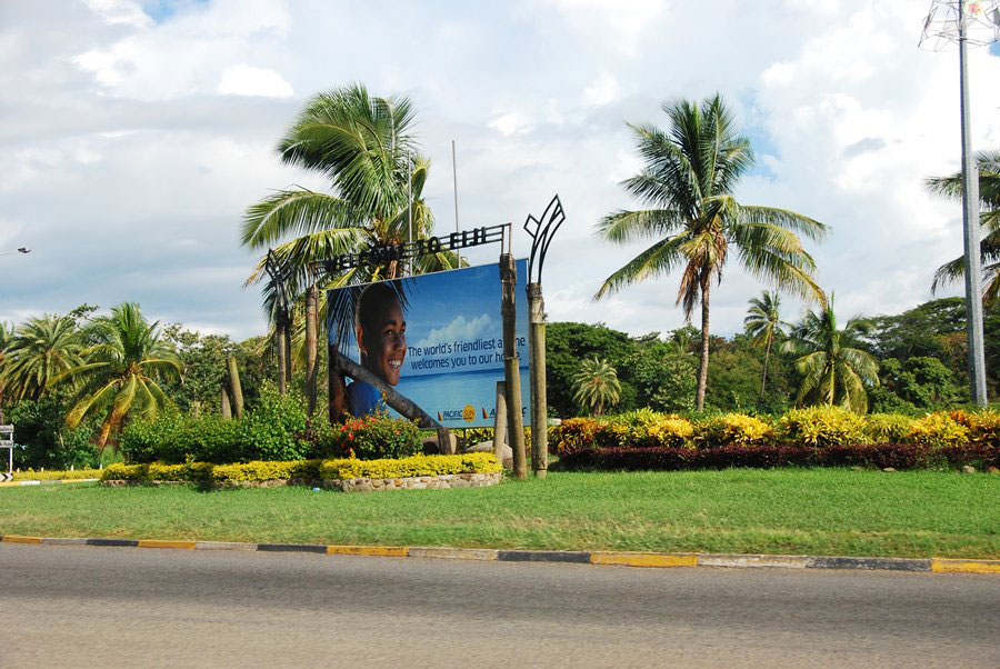 เพิ่งเจอป้าย Welcome to FIJI

[q] สวัสดีครับน้า 