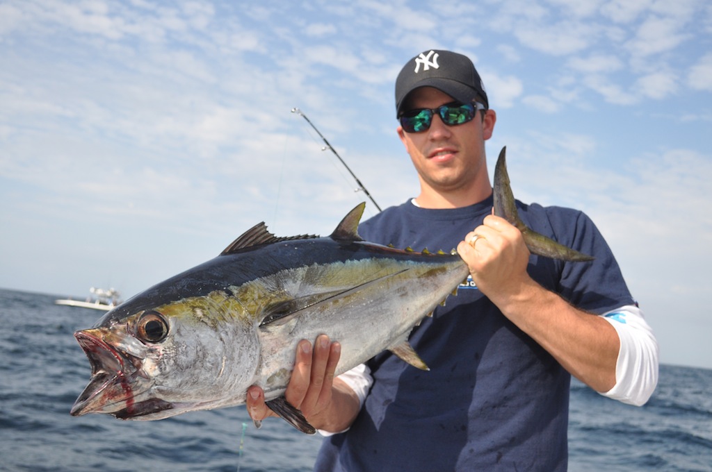 Aaron กับ Blackfin Tuna ครับ  :smile: