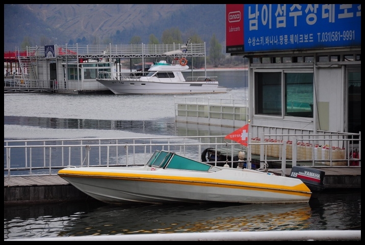  [b]ทุกลำใช้เครื่อง YAMAHA 115 ครับ เห็นแล้วอยากกลับบ้านลากเรือไปเขื่อนศรี 555[/b]