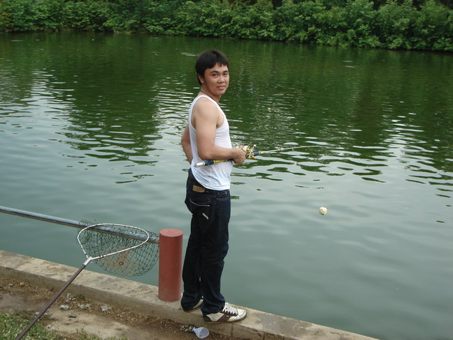  กุ้งเทศกิจ หนึ่งในหินกลิ้งครับ :cheer: :cheer: :cheer: :cheer: :cheer: :cheer: