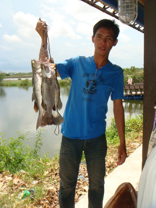 น้าอิ๊ค กับปลากระพวง   :grin: