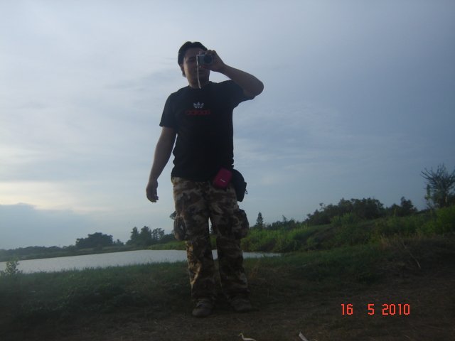 บอยก็จะถ่ายรูปรวม   วันนี้ได้ปู่ช่อน  ซะใหญ่เลยนะ :cheer: