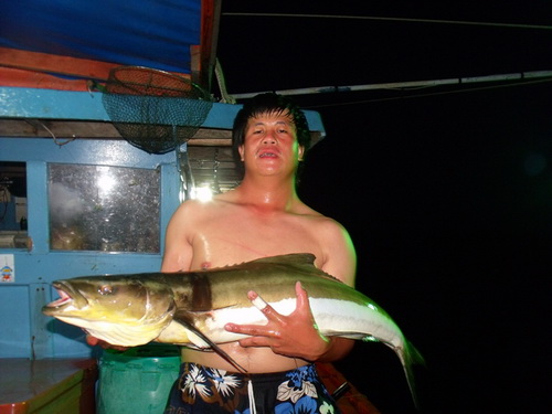 โทรฟี่ของทริพครับ :grin: :grin: