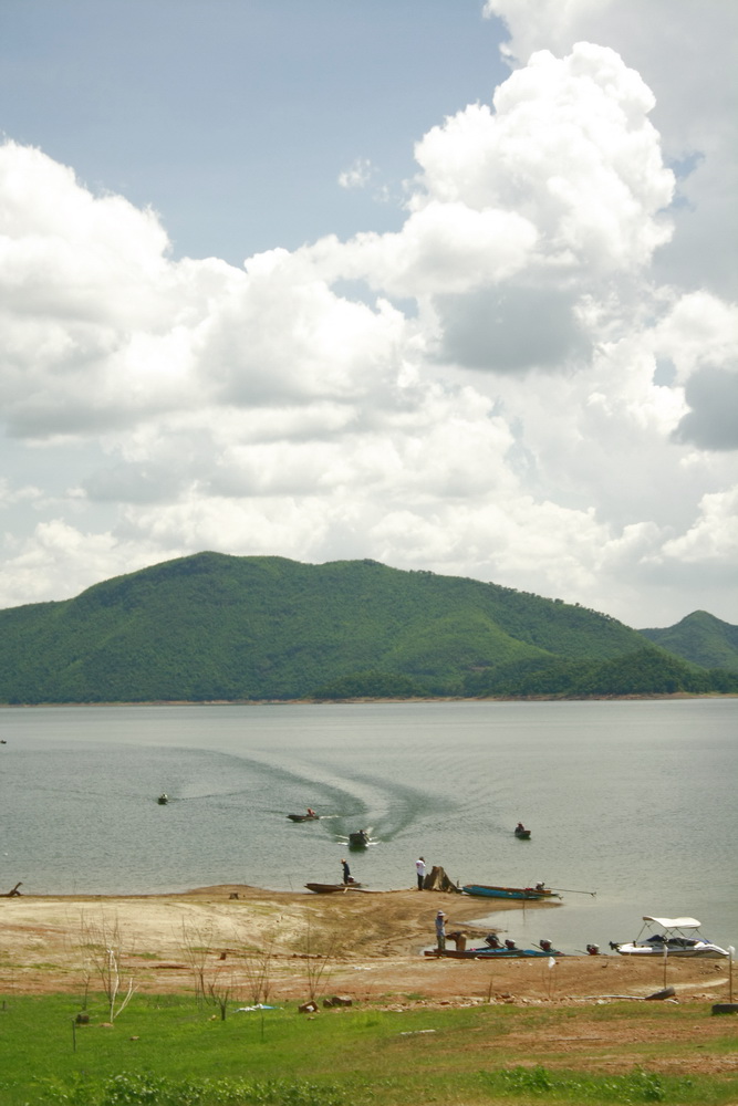เรือของไต๋ต่างๆที่สมาชิกได้สั่งจองไว้ก็เริ่มเข้ามา  :cheer: :cheer: :cheer: :cheer: