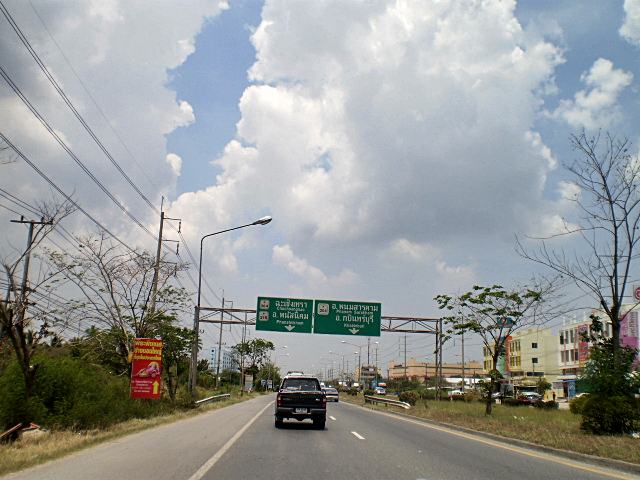 ไปกราบ  พระพิฆเนศปางนอน     ที่องค์ใหญ่ที่สุดในเมืองไทย  ที่ริมแม่น้ำบางปะกงกันค่ะ  :blush:

*  แว