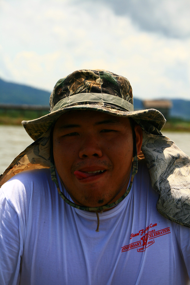  [q]ไปดูเรือที่หนังของน้าบุ๊งมายังอ่