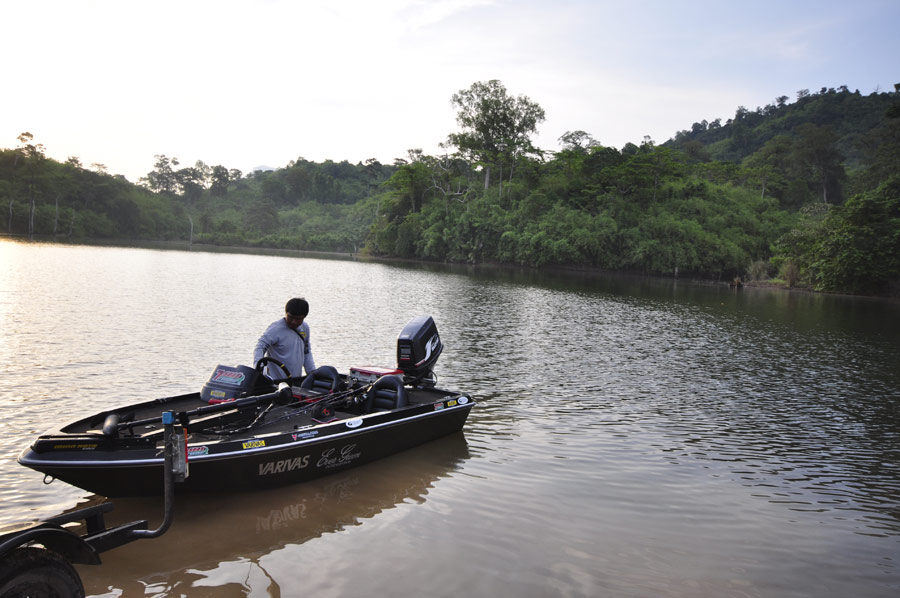 เรือลงน้ำแล้วคร้า :grin: :grin: