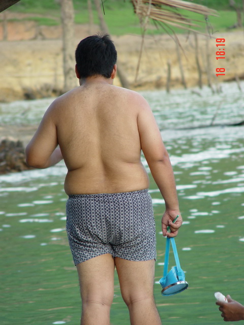 อดีตนายแบบนะนี่  คิดไม่ออกเหมือนกั